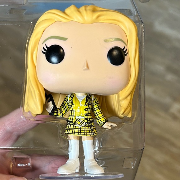 Funko Pop! Movies - Clueless Cher Horowitz in Box #247 Vinyl Figure - Picture 4 of 5